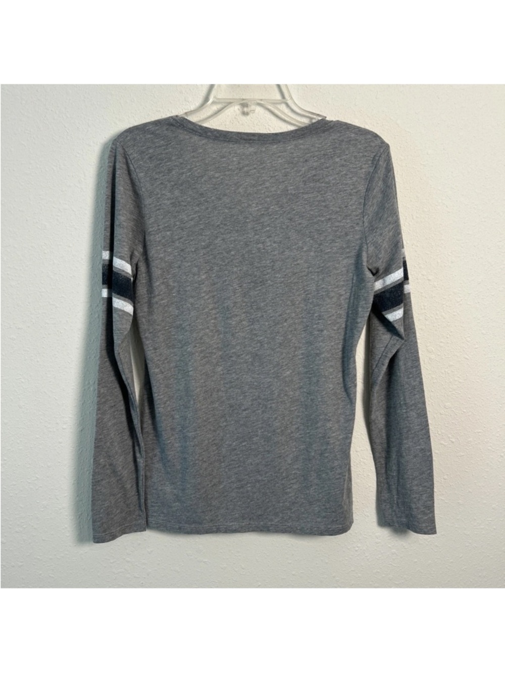 New York Yankees ‘47 Brand Retro V-Neck Long Sleeve Shirt Women’s Small Gray - Picture 8 of 11